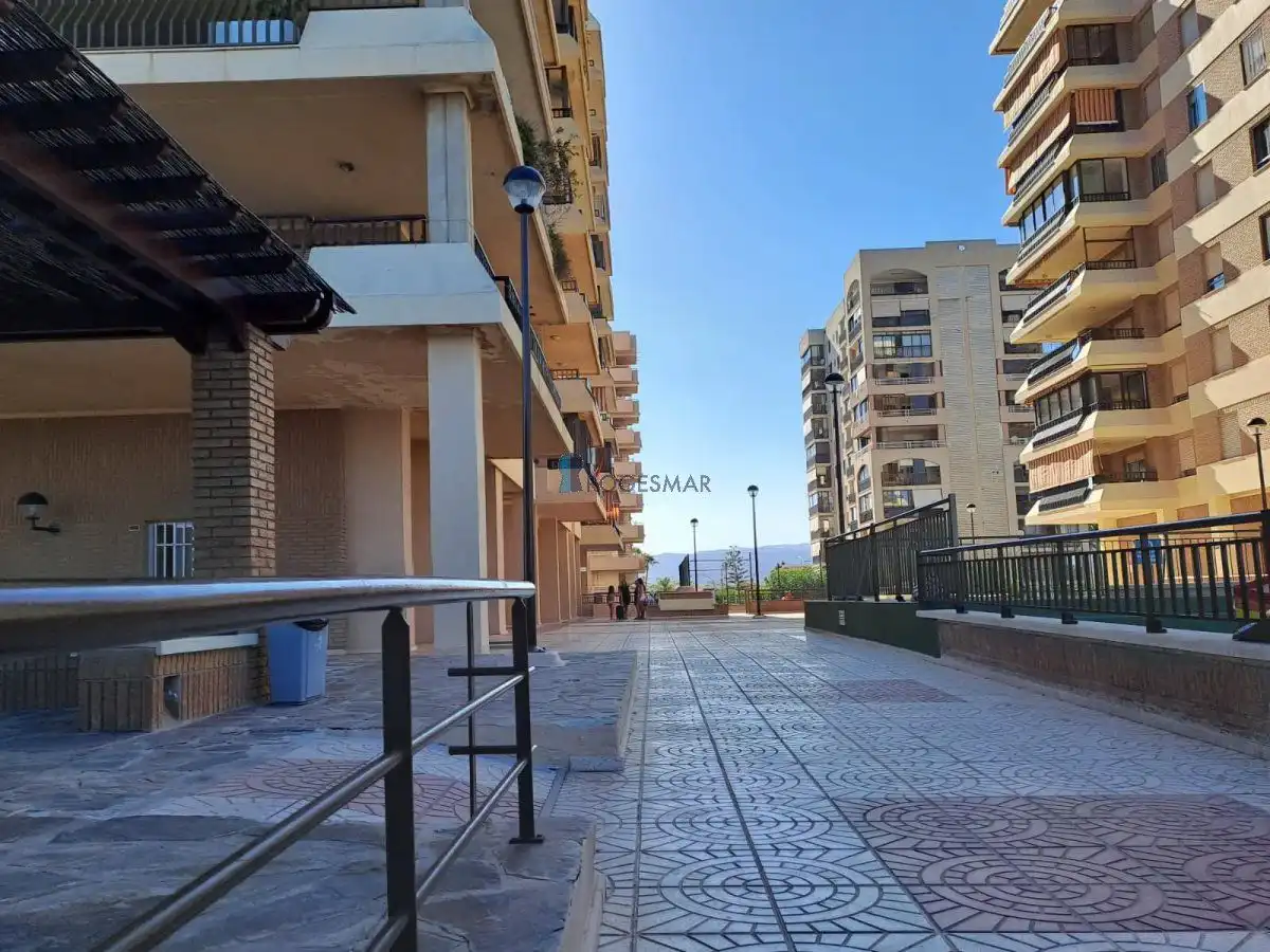 Vista exterior de Apartament en venda en Benicasim / Benicàssim amb Terrassa, Traster i Piscina comunitària