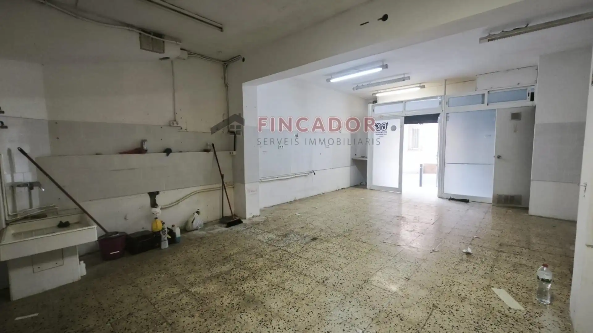 Local comercial en venta en Carrer de Salinas, imagen 14