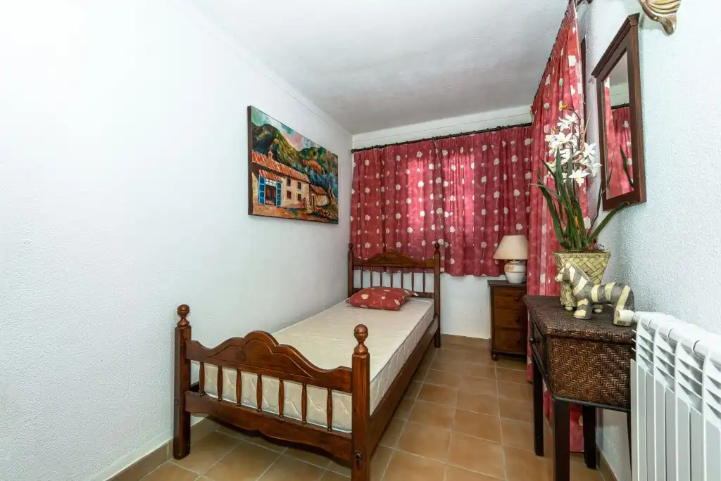 Schlafzimmer von Haus oder Chalet zum Verkauf in Pollença mit Heizung, Privatgarten und Terrasse