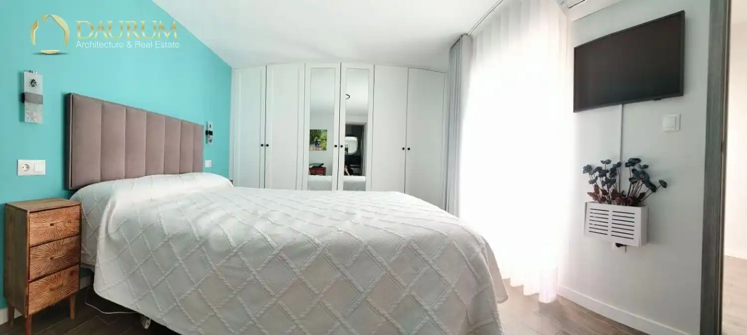 Bedroom of Detached homes for sale in Málaga  with Air Conditioner, Heating and Terrace