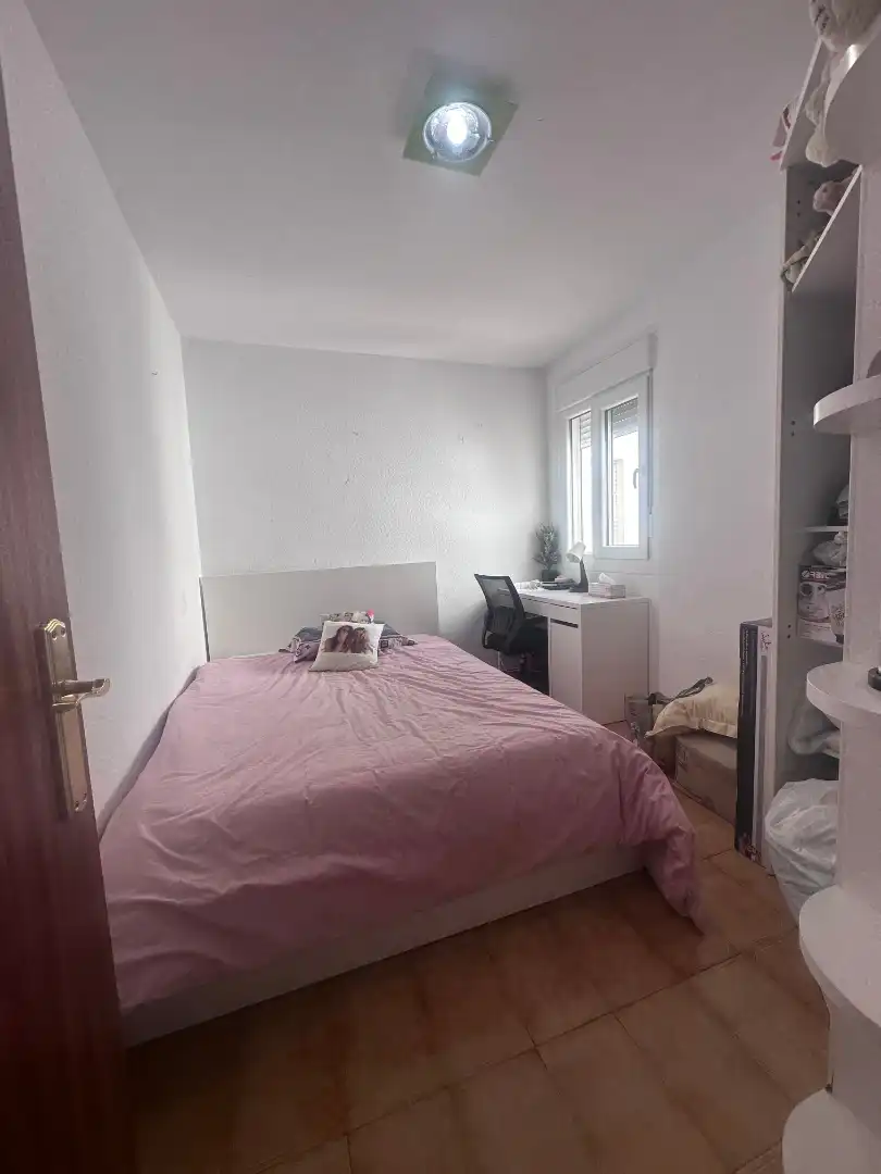 Habitación de Piso en venta en Vélez-Málaga con Aire acondicionado, Calefacción y Jardín privado