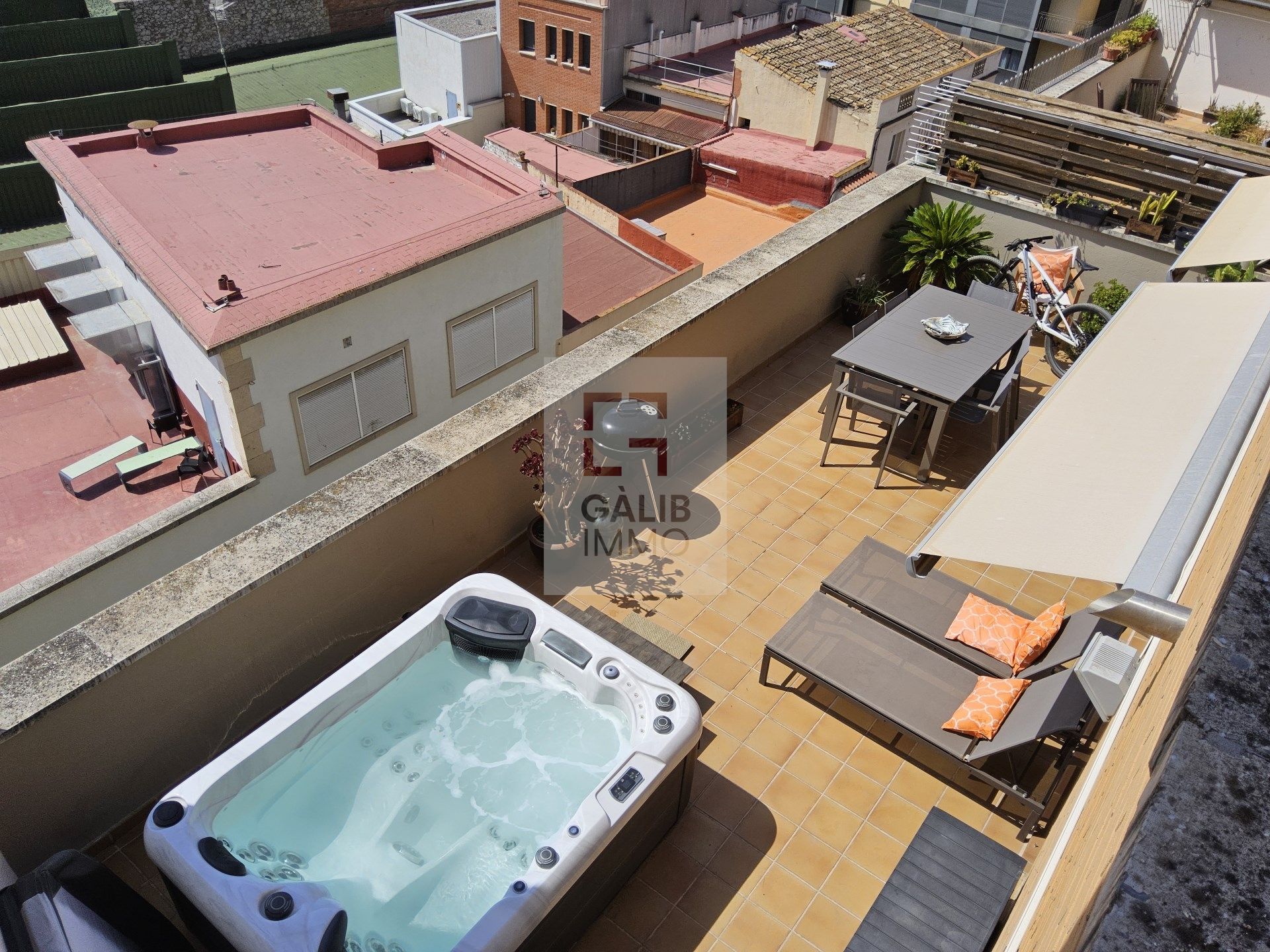 Terrassa de Dúplex en venda en Figueres amb Aire condicionat, Calefacció i Terrassa