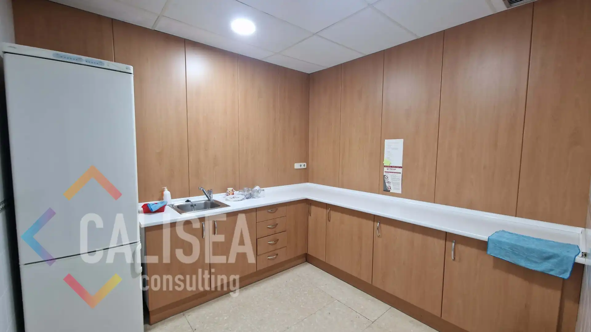 Küche von Büro zur Miete in Castellar del Vallès