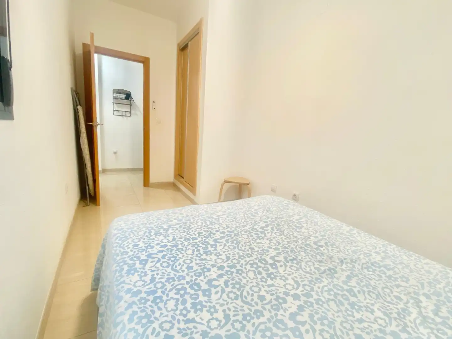 Dormitori de Apartament de lloguer en El Campello amb Piscina, Moblat i Rentadora