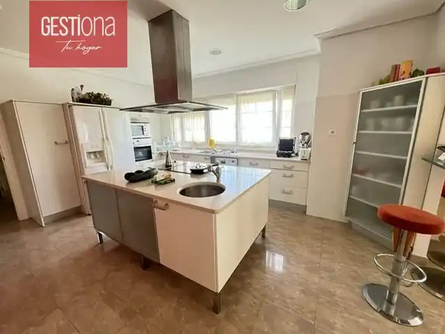 Cocina de Casa o chalet en venta en Noja con Calefacción, Jardín privado y Terraza