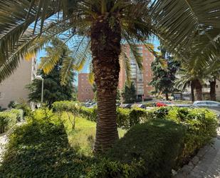 Vista exterior de Pis en venda en  Madrid Capital amb Calefacció, Parquet i Terrassa