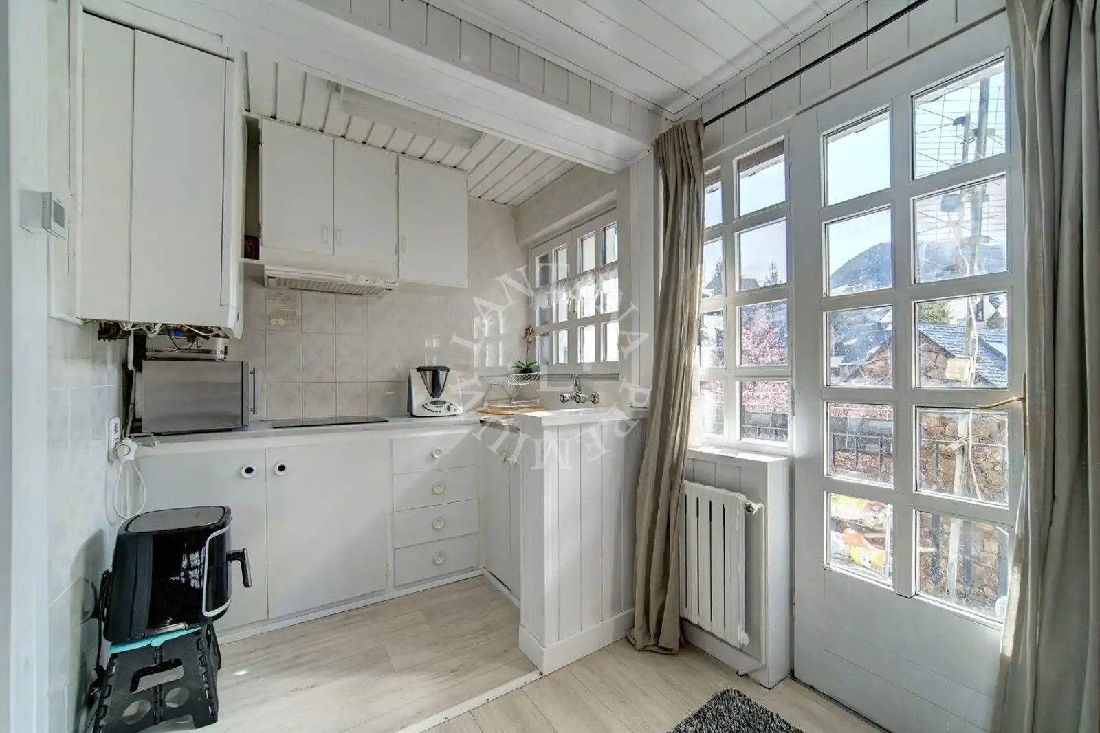 Kitchen of Houses for sale in Naut Aran  with Storage room