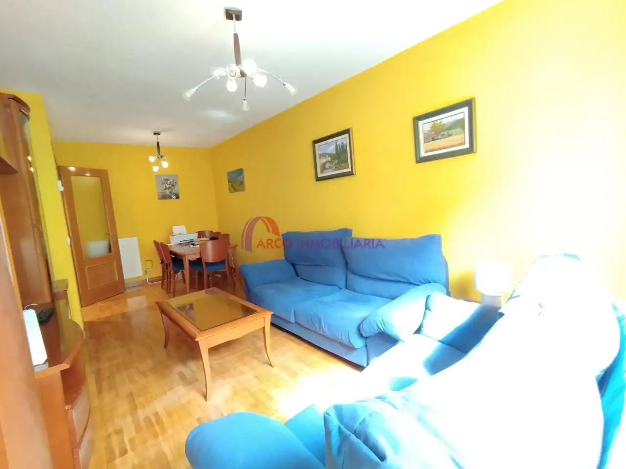 Wohnzimmer von Wohnungen zum Verkauf in Burgos mit Heizung, Parkett und Abstellraum