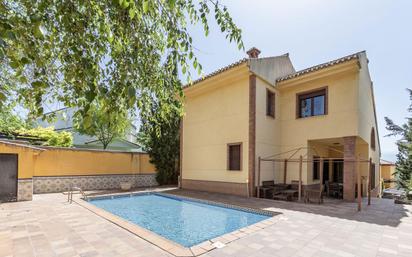 Swimming pool of House or chalet for sale in Albolote  with Heating, Private garden and Storage room