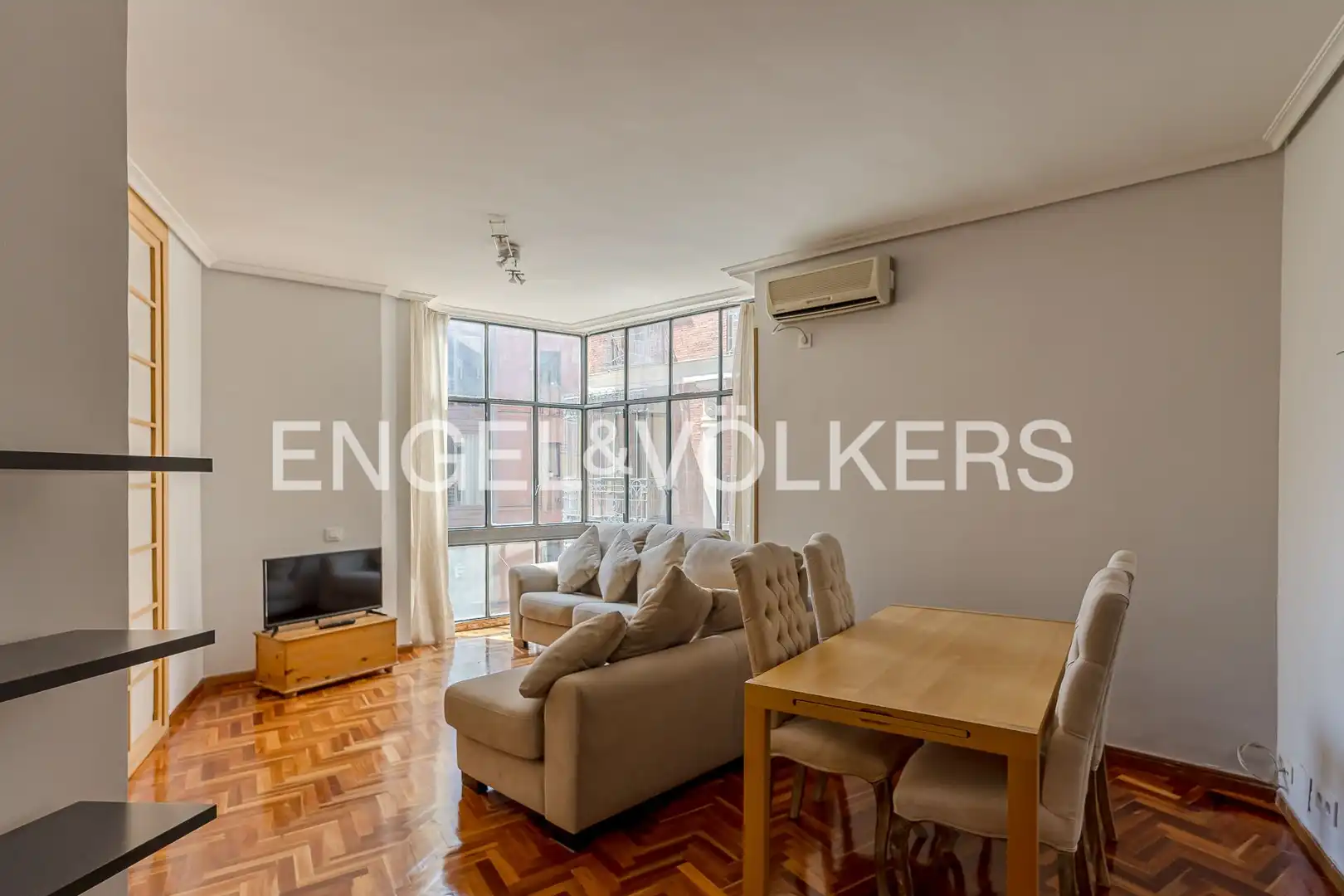 Sala de estar de Piso en venta en Madrid con Aire acondicionado, Calefacción y Parquet