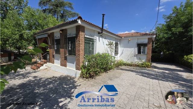 Casa-chalet en Venta en Escalona