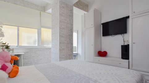 Foto 2 de Piso en venta en Calle Moncayo, San Matías - Realejo, Granada Capital