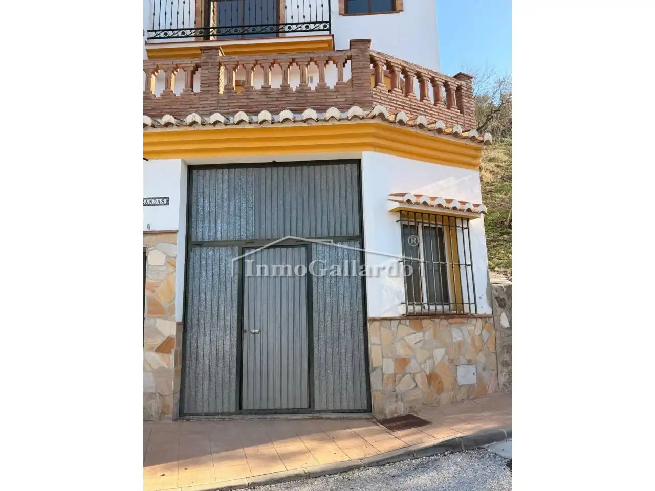 Vista exterior de Nave industrial en venta en Moclinejo