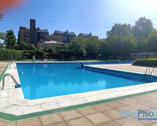 Piscina de Pis en venda en Alcorcón amb Piscina comunitària