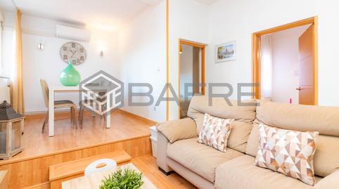 Foto 2 de Pis en venda a Calle Tomelloso, Almendrales,  Madrid Capital