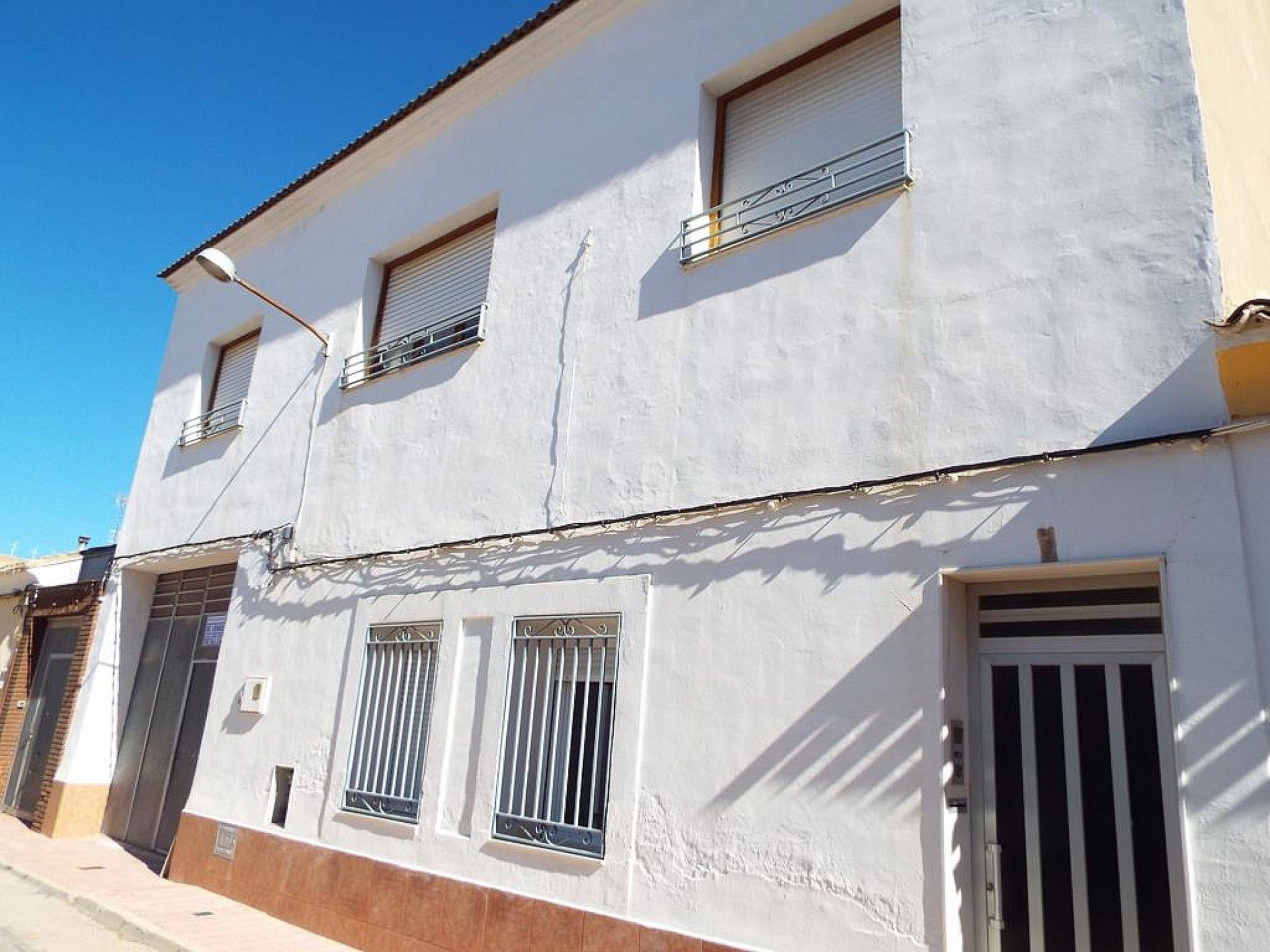 Vista exterior de Apartament en venda en Caudete amb Terrassa