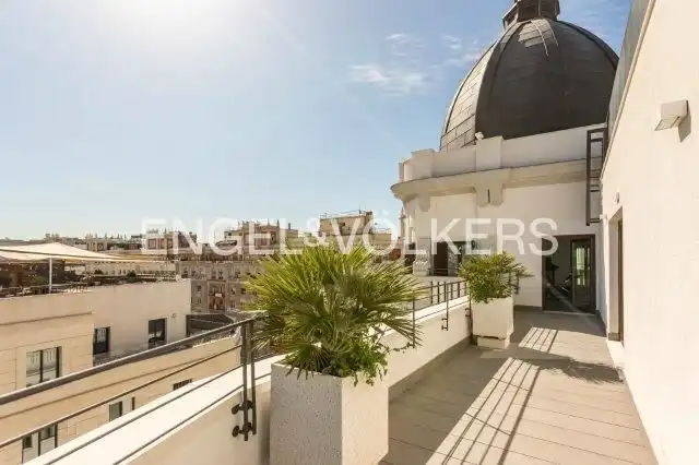 Terrace of Flat for rent in Madrid  with Air Conditioner, Heating and Swimming Pool