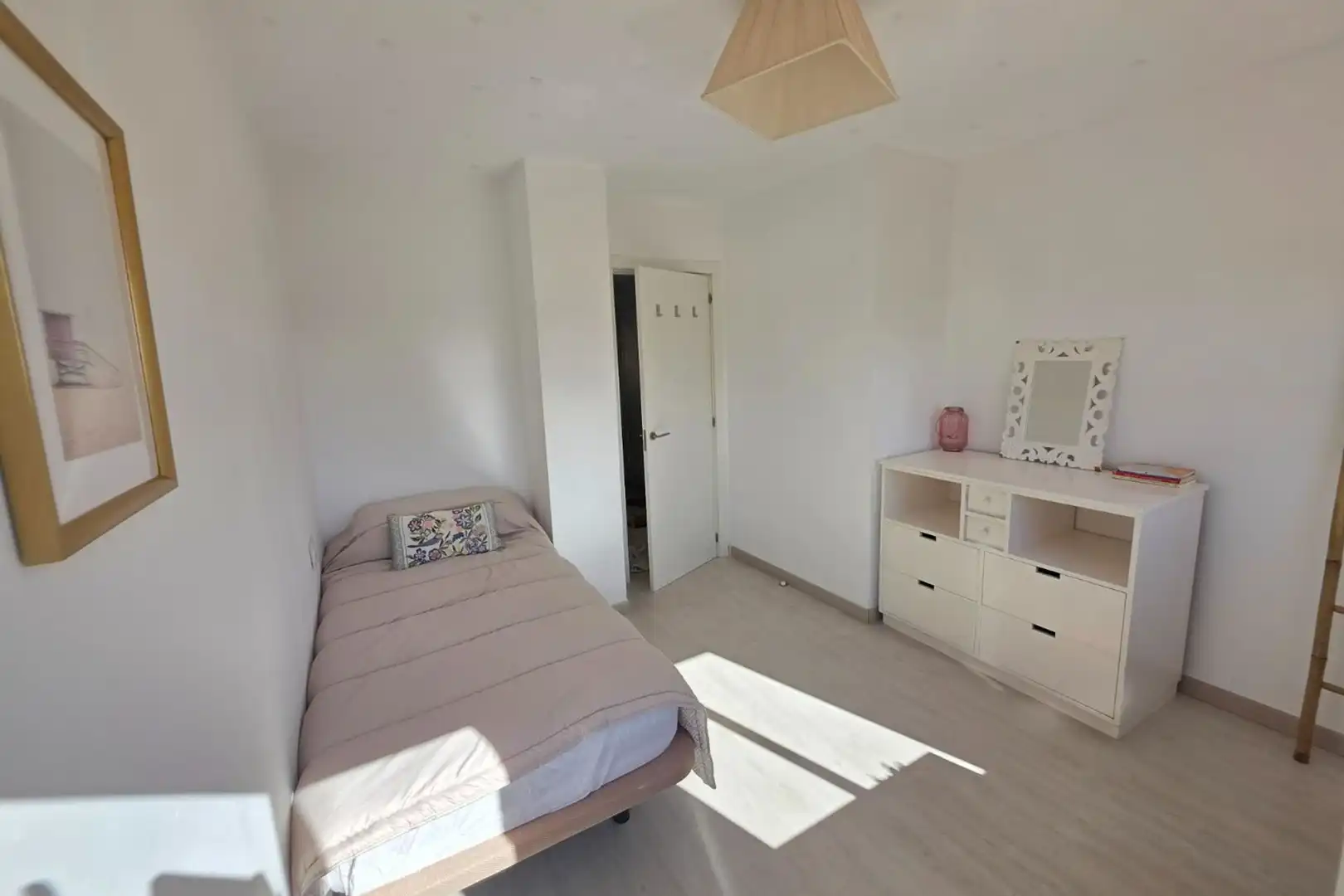 Dormitori de Apartament en venda en Alicante / Alacant