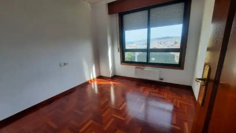 Schlafzimmer von Wohnung zum Verkauf in Alcabre