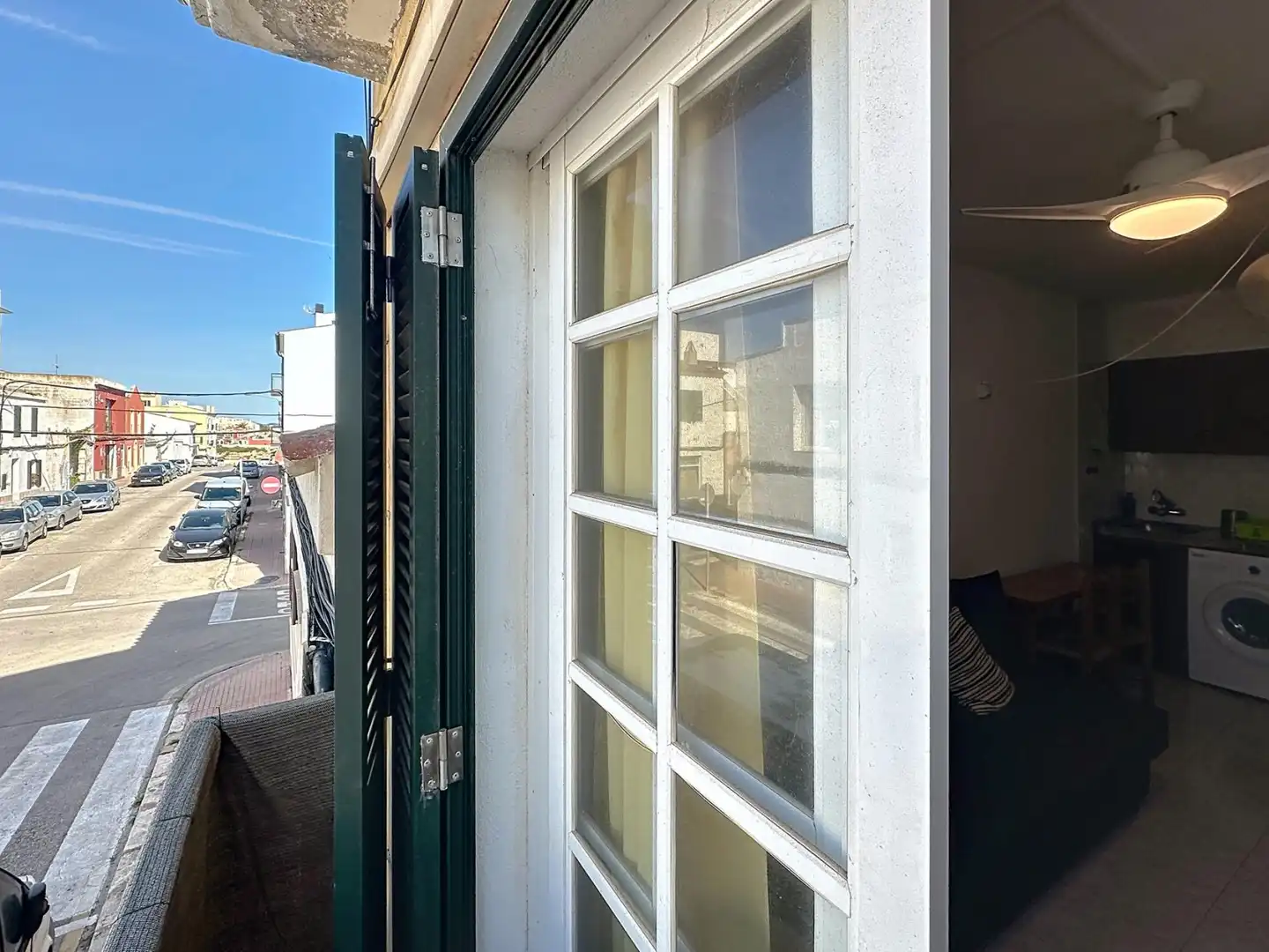 Vista exterior de Apartamento en venta en Es Castell con Aire acondicionado y Balcón