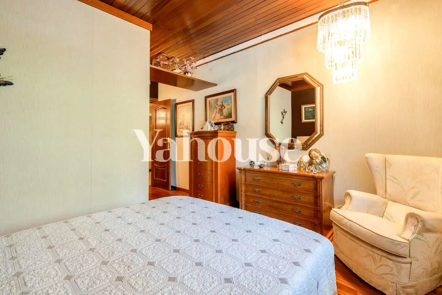 Bedroom of Flat for sale in Barcelona