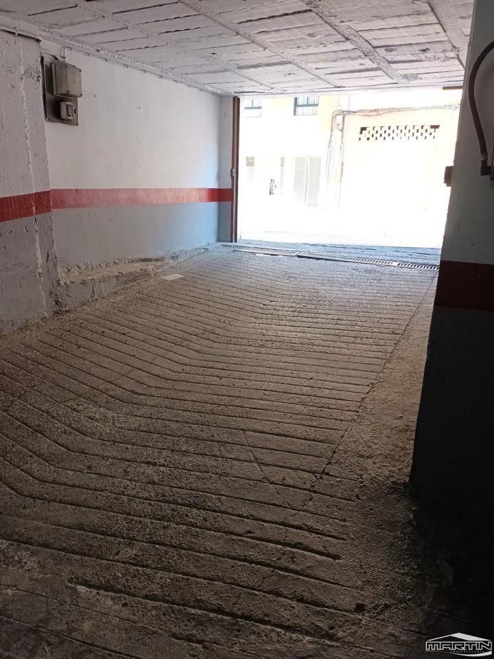 Garatge en venda en Lucena