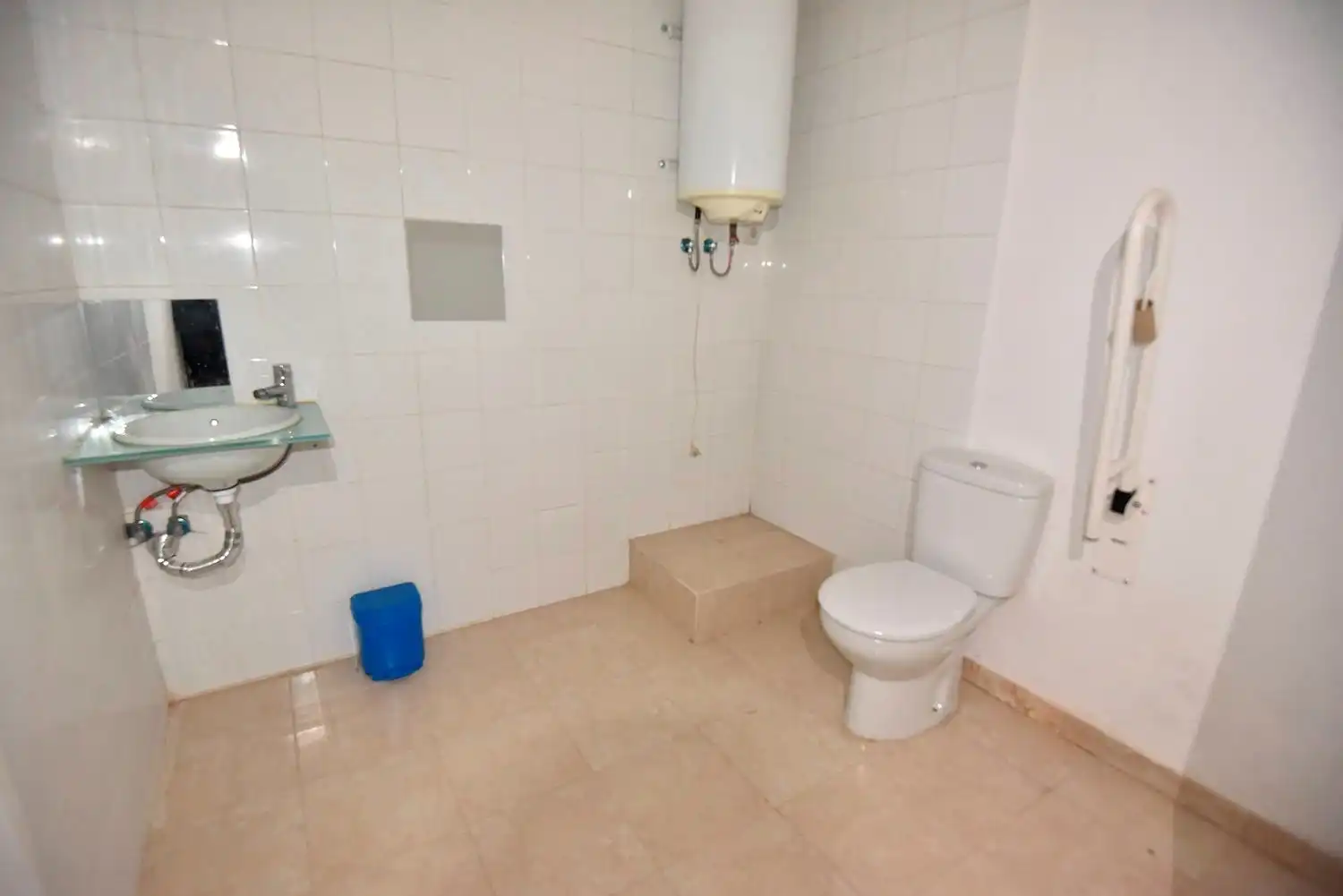 Baño de Local de alquiler en San Andrés del Rabanedo