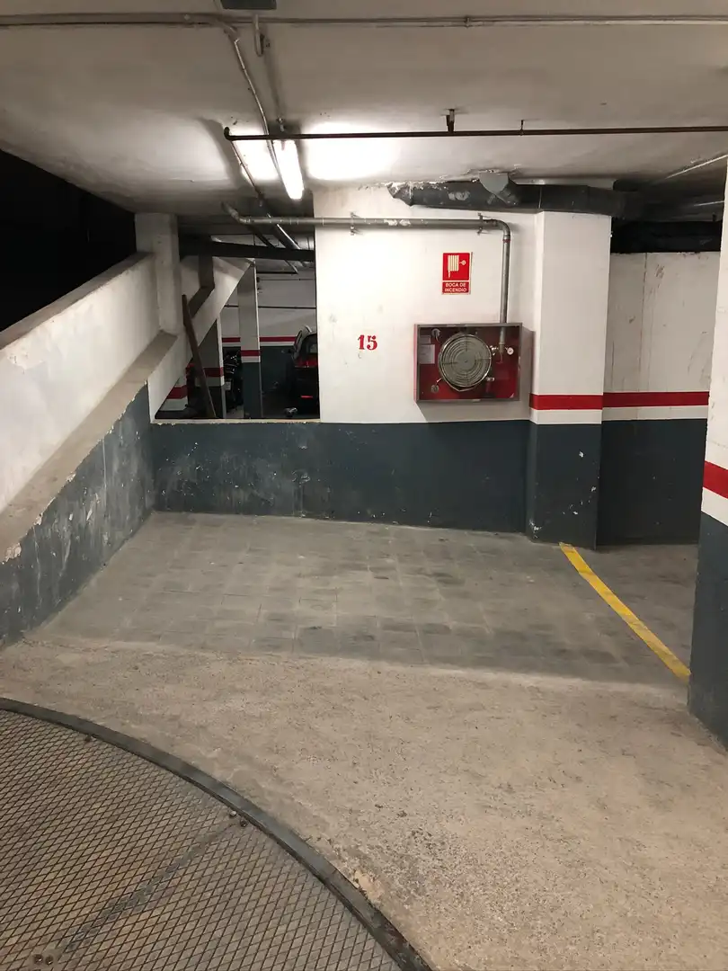 Parkplatz von Garage zum Verkauf in Esplugues de Llobregat