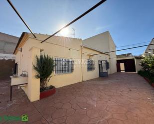 Vista exterior de Casa adosada en venda en Villar de Cañas