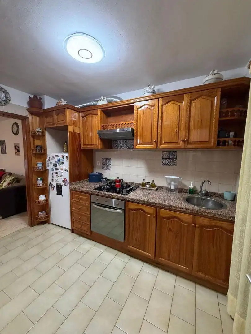 Cuina de Casa adosada en venda en Puerto de la Cruz amb Jardí privat, Terrassa i Moblat