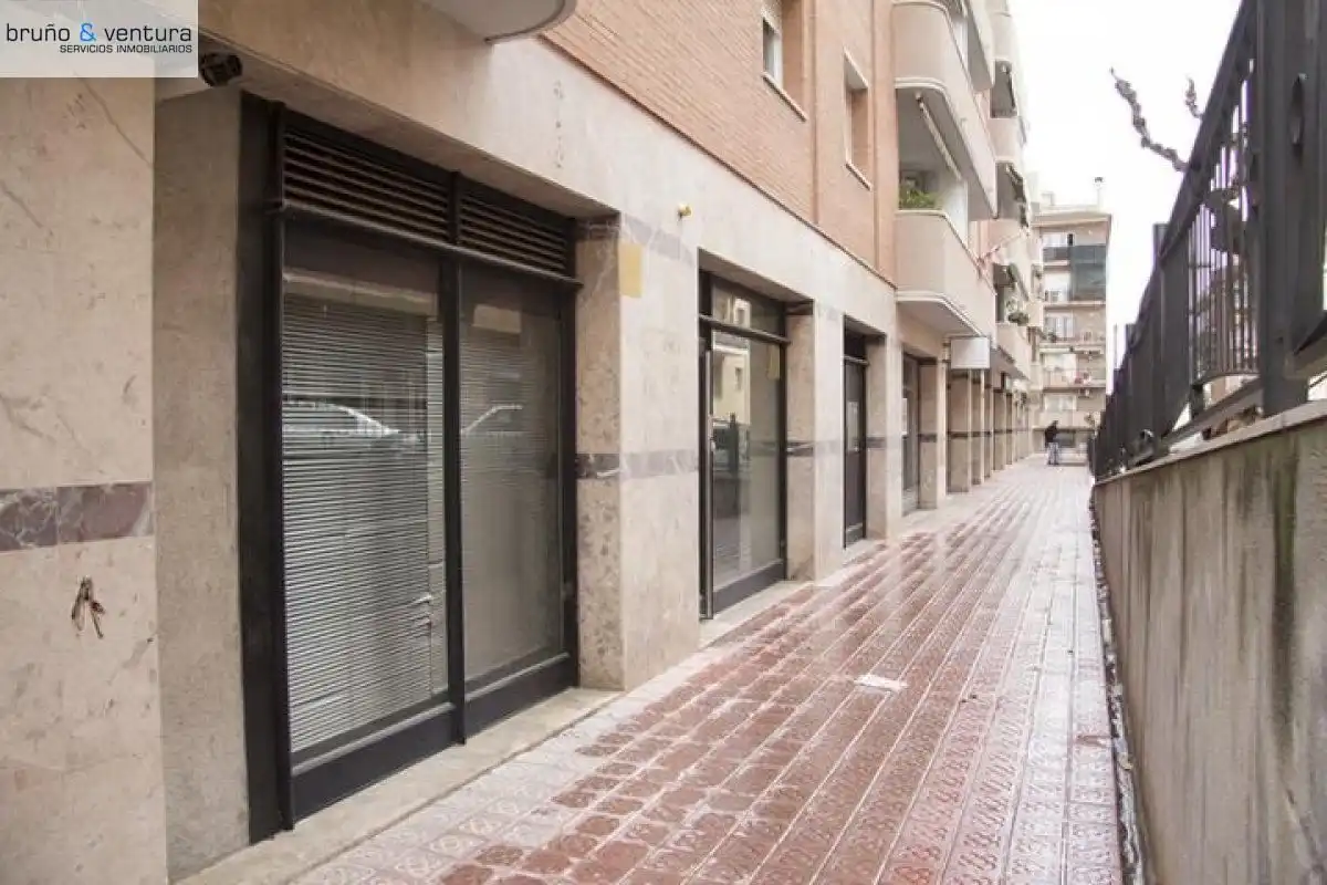 Local comercial en venda a Calle FILADORS, imagen 3