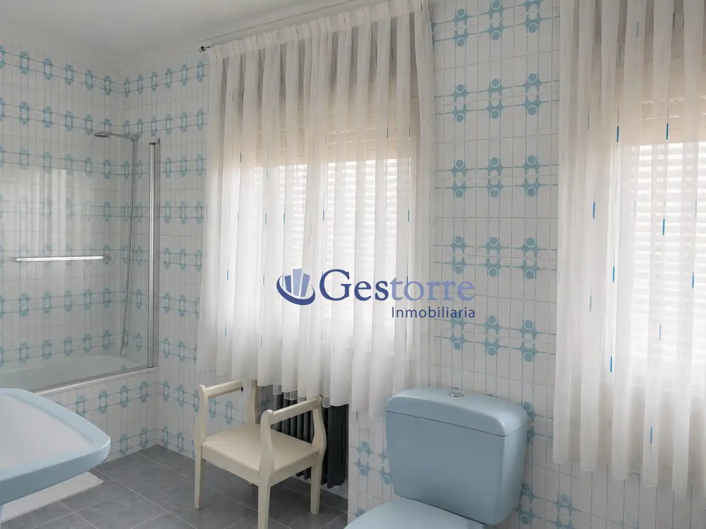Baño de Casa o chalet en venta en Llanera con Calefacción, Terraza y Trastero