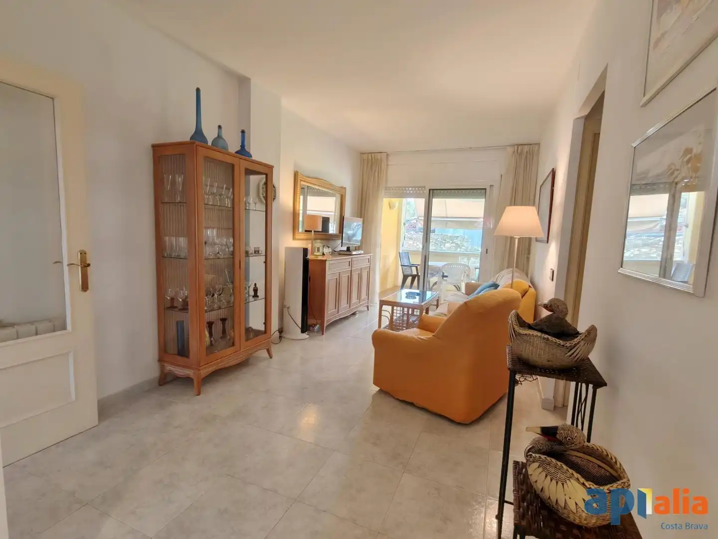 Apartament amb piscina en venda a Carrer JOSEP TARRADELLAS, imagen 5