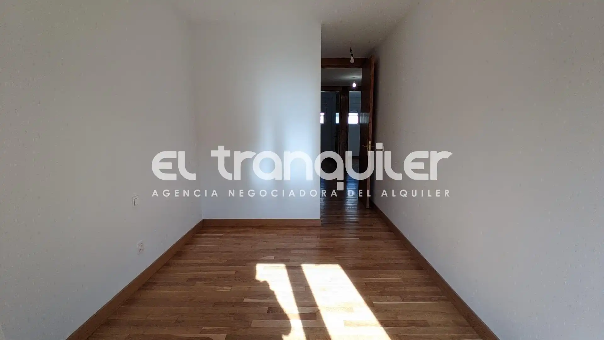 Wohnzimmer von Wohnung zum Verkauf in Madrid mit Klimaanlage, Parkett und Terrasse