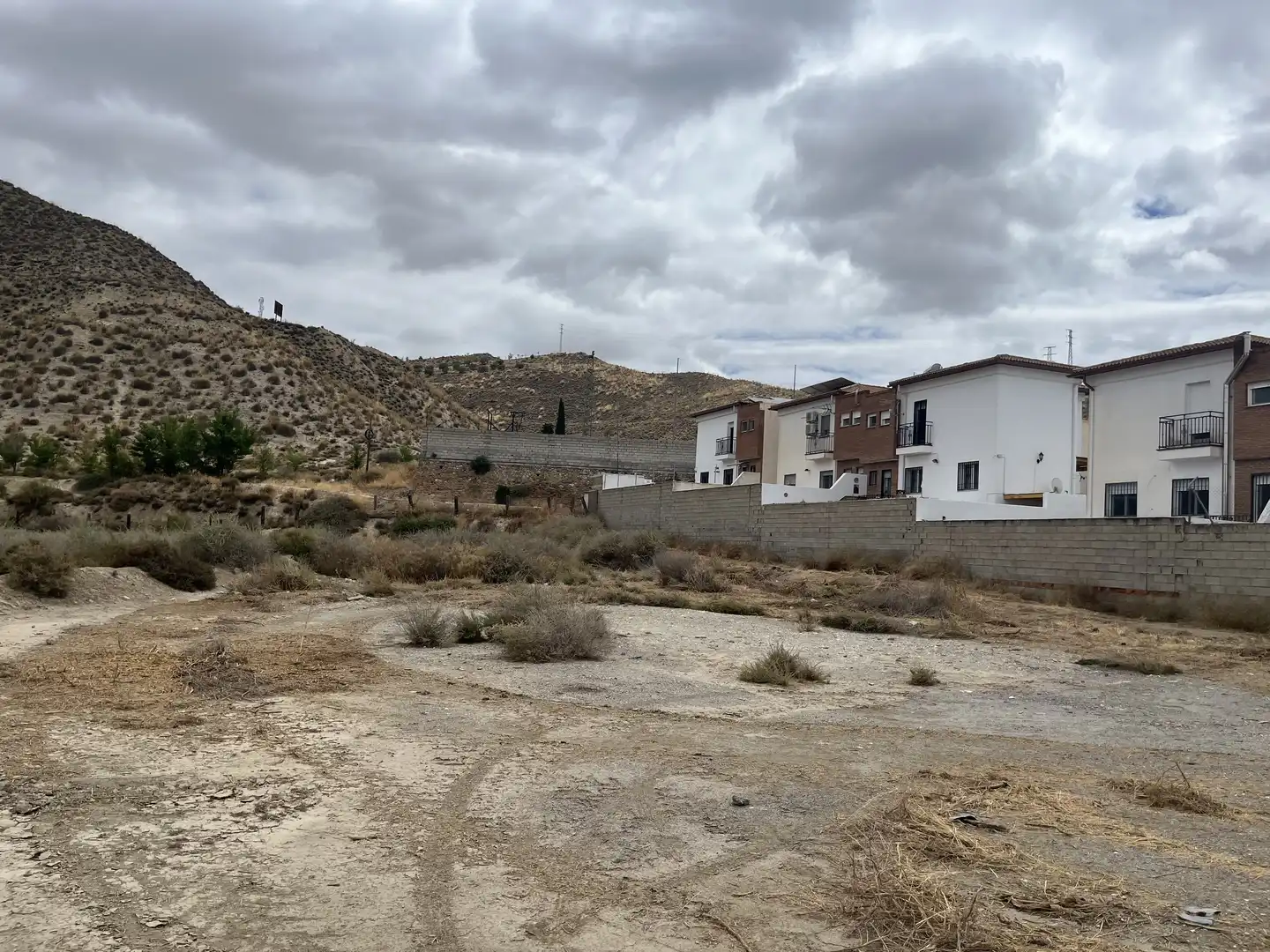 Industrial buildings for sale in La Malahá