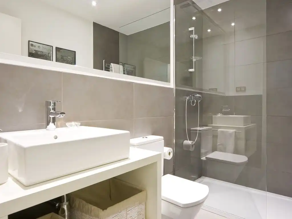Bathroom of Flat for rent in Nord-oest