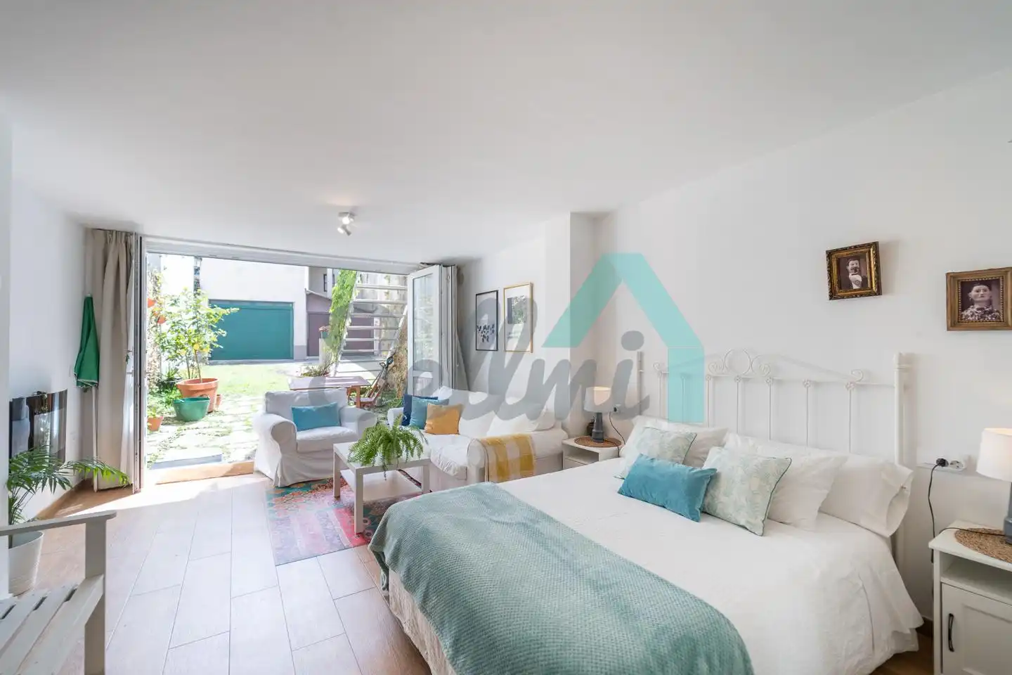 Habitación de Casa adosada en venta en Ribadeo con Calefacción, Jardín privado y Terraza