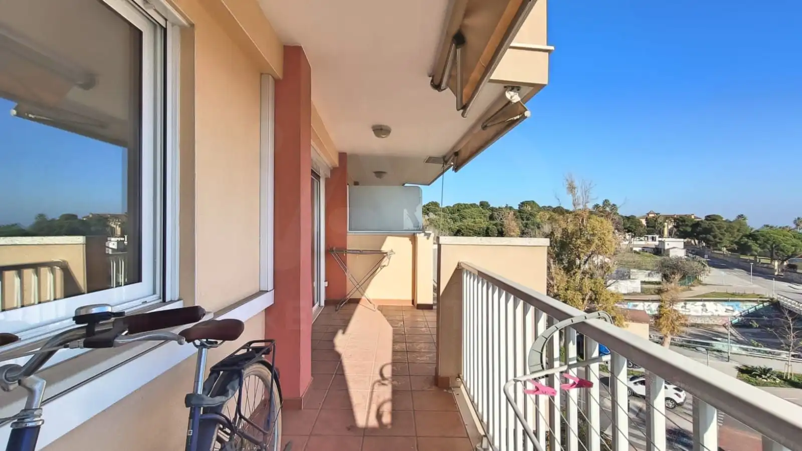 Terrassa de Pis en venda en Vilanova i la Geltrú amb Aire condicionat