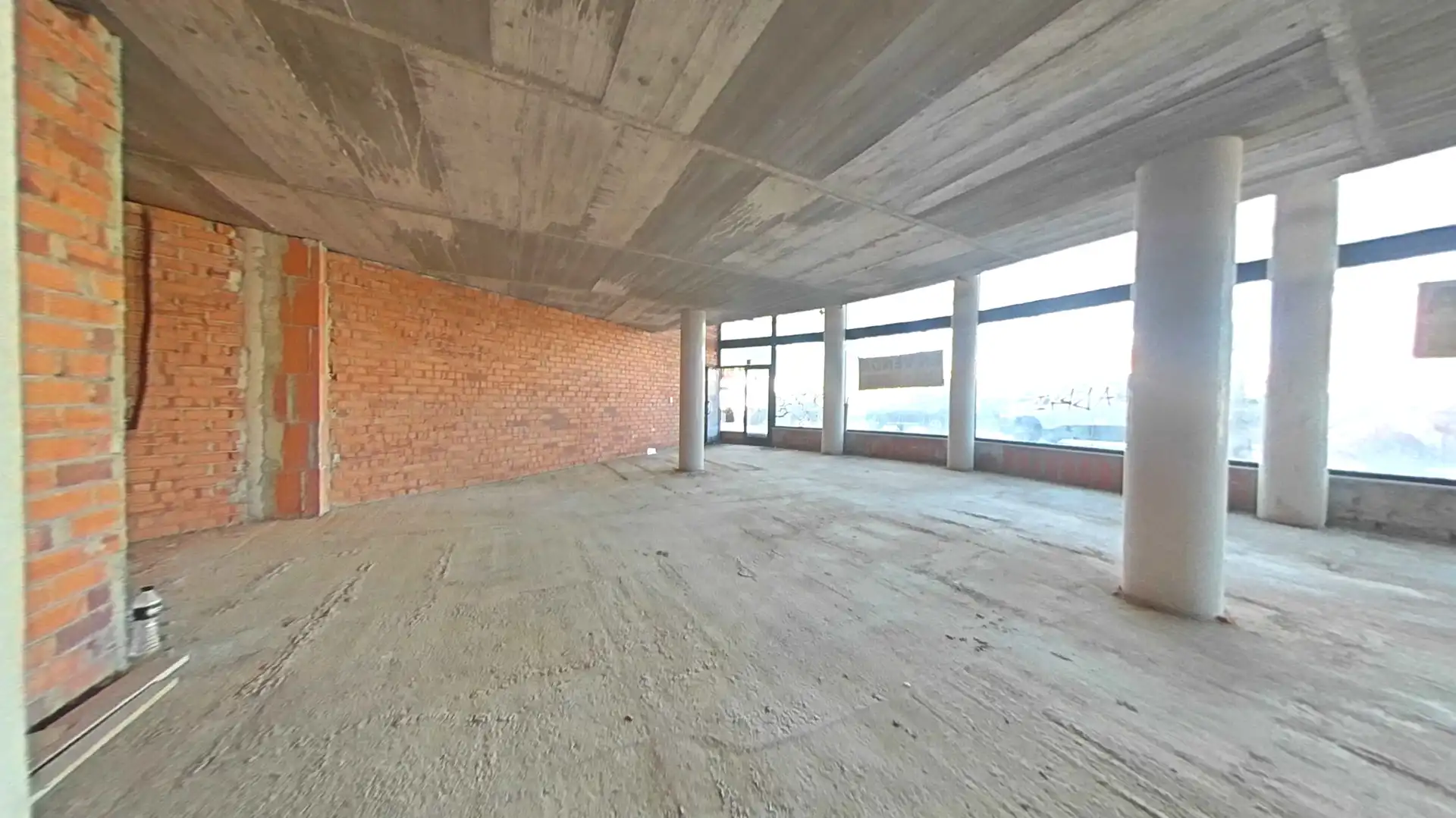 Local comercial en venda a Anselm Clave