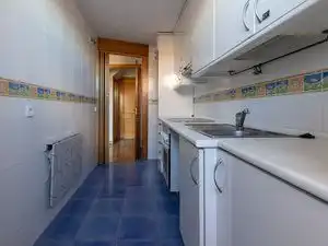 Kitchen of Flat for sale in Villanueva del Pardillo  with Heating and Community pool