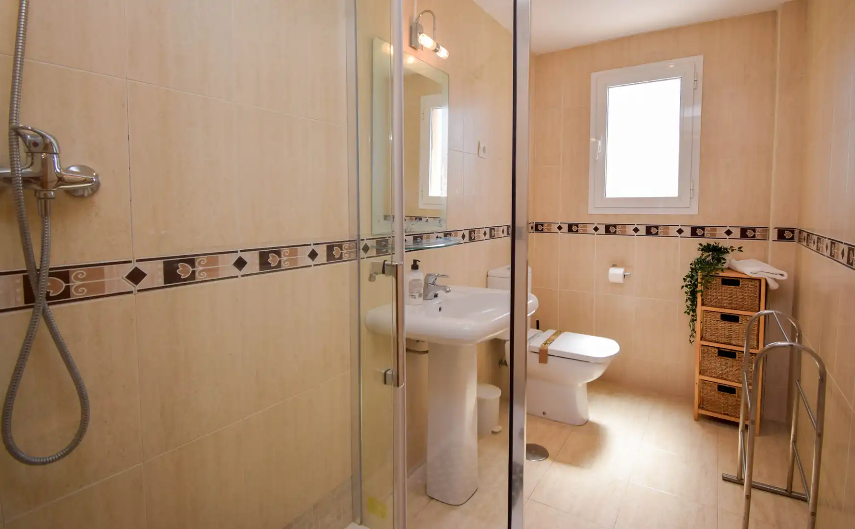 Piso con terraza en venta en Calle Sierra de Cazorla 3, imagen 23