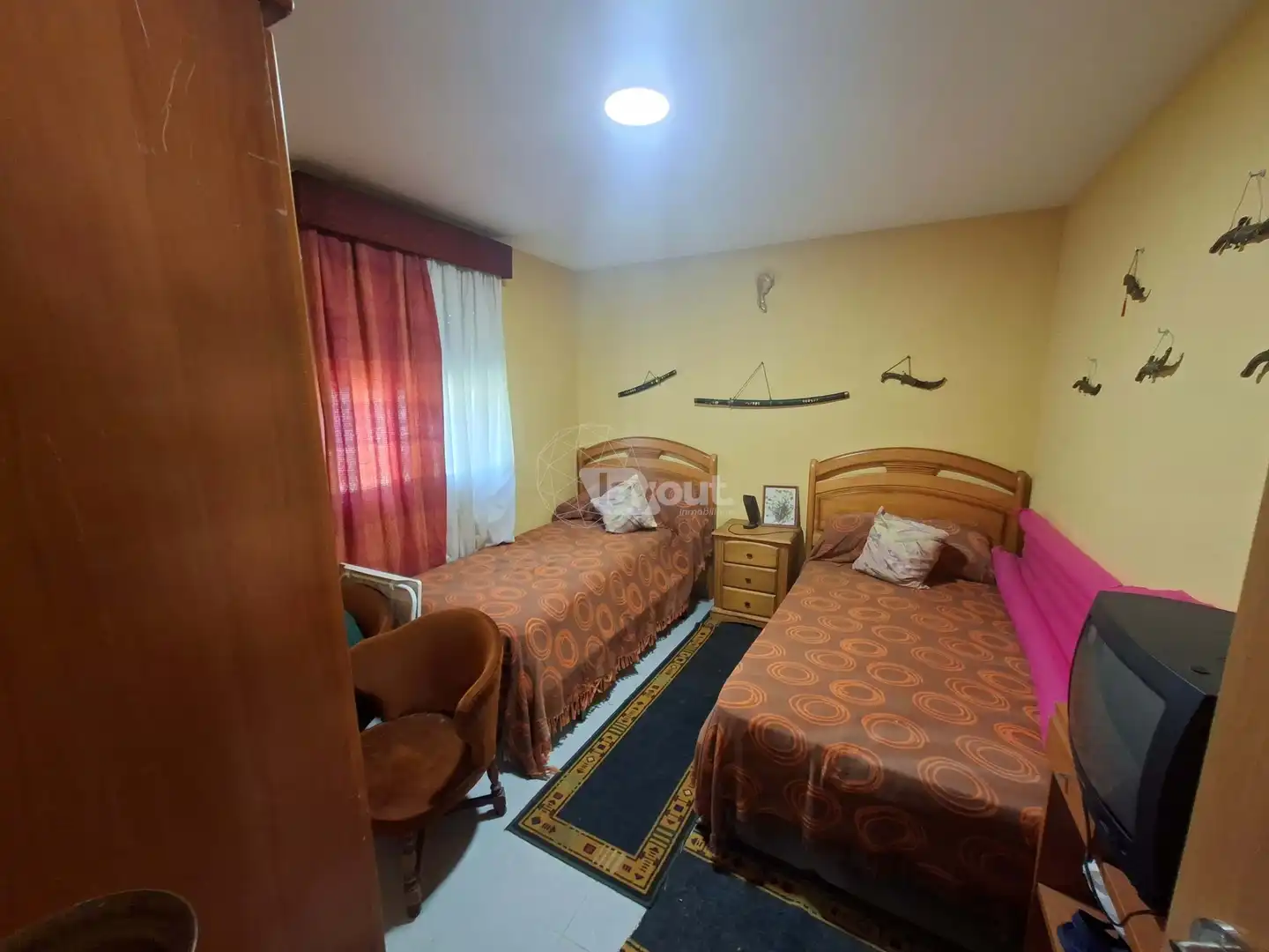 Bedroom of Detached homes for sale in Malpartida de Plasencia  with Swimming Pool