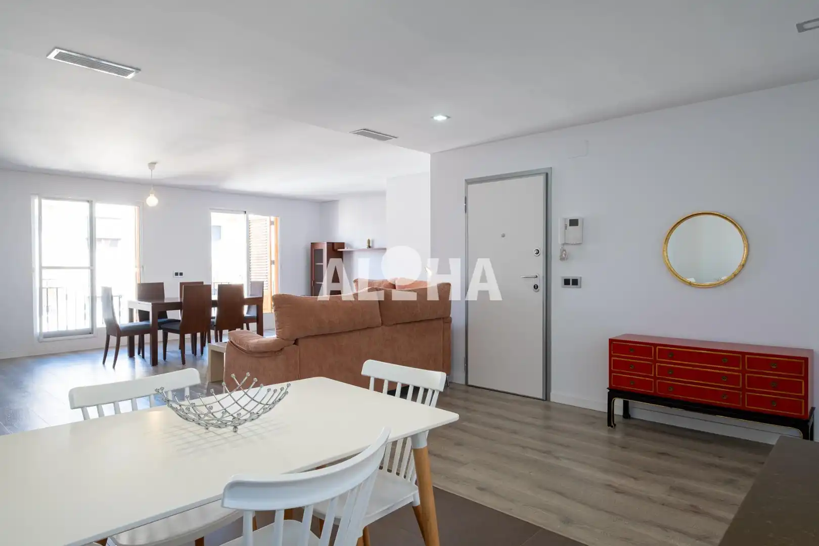 Appartement compact avec terrasse à louer à Alfara del Patriarca