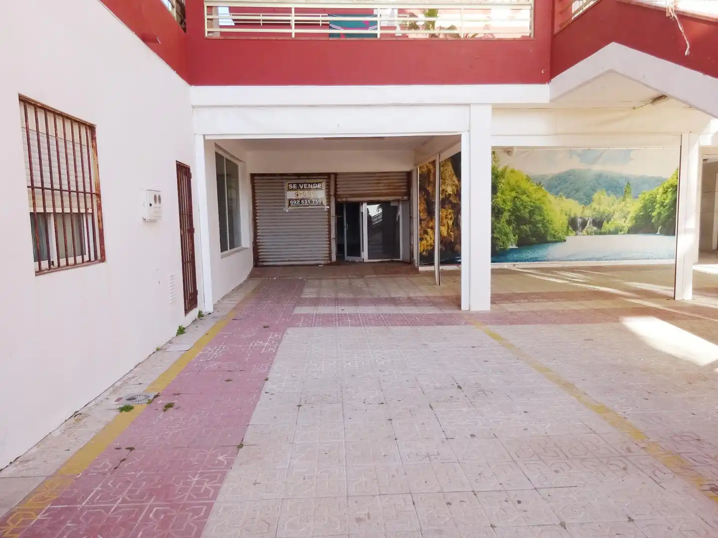 Commercial properties for sale in Almonte