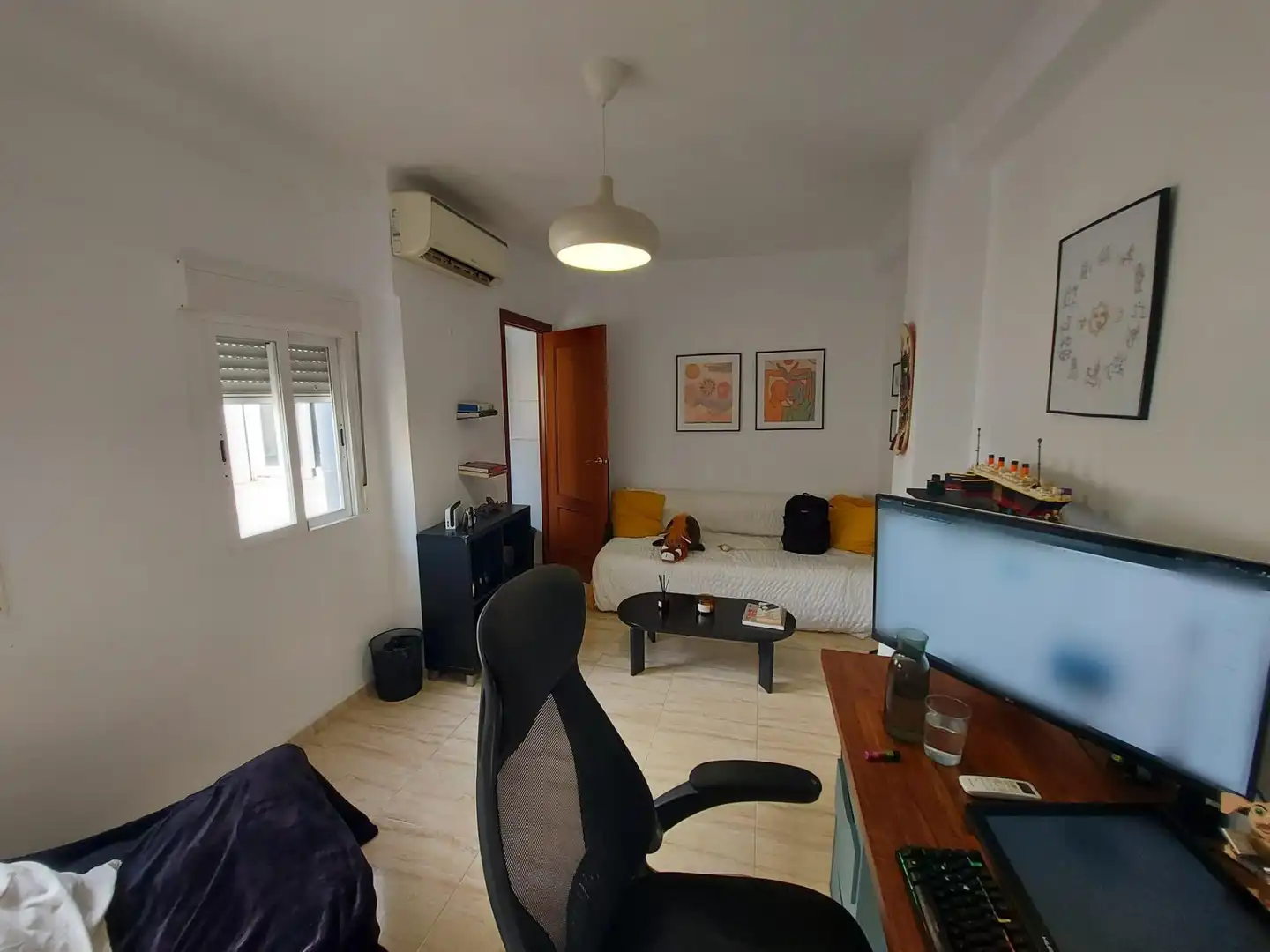 Sala d'estar de Àtic en venda en Córdoba amb Aire condicionat, Terrassa i Moblat