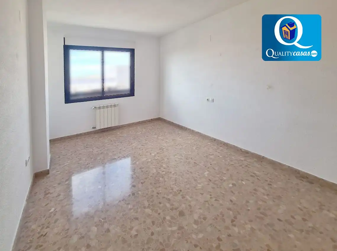 Dúplex en venda en Alicante / Alacant amb Calefacció, Terrassa i Piscina comunitària