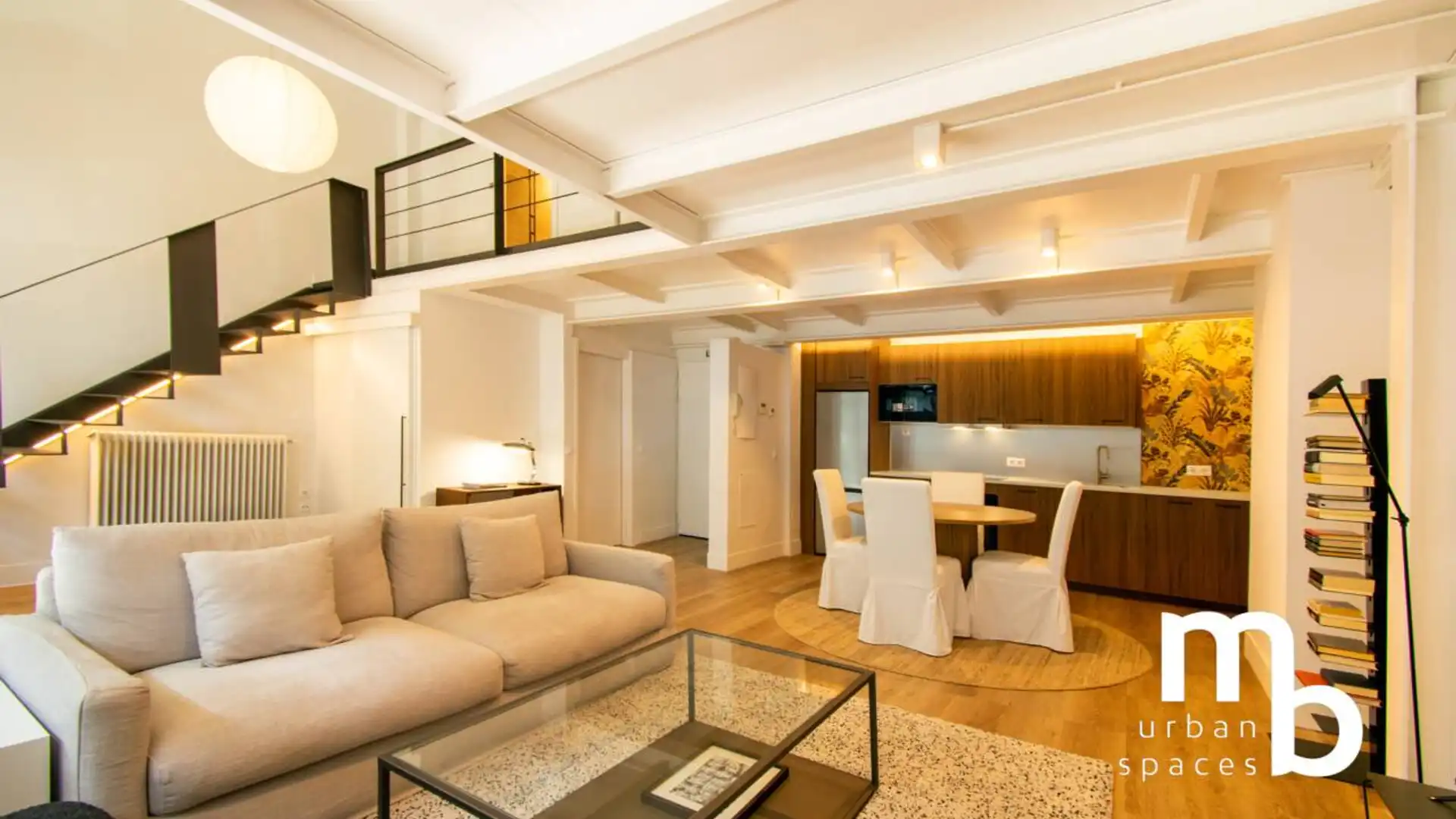 Sala de estar de Loft en venta en Alcobendas con Aire acondicionado, Calefacción y Terraza