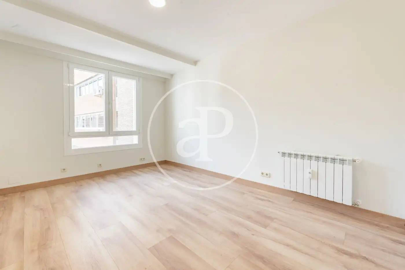 Wohnzimmer von Wohnung zum Verkauf in Madrid mit Klimaanlage, Heizung und Terrasse