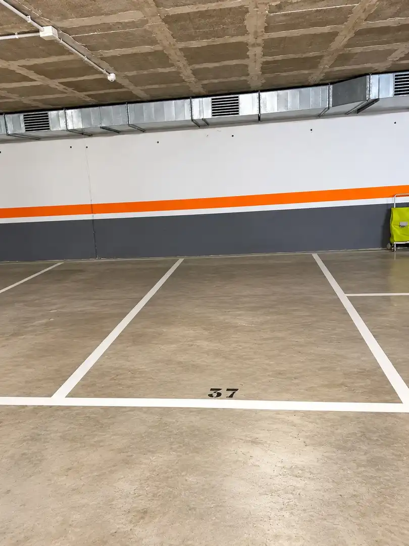 Parking de Garaje de alquiler en Eixample Sud – Migdia