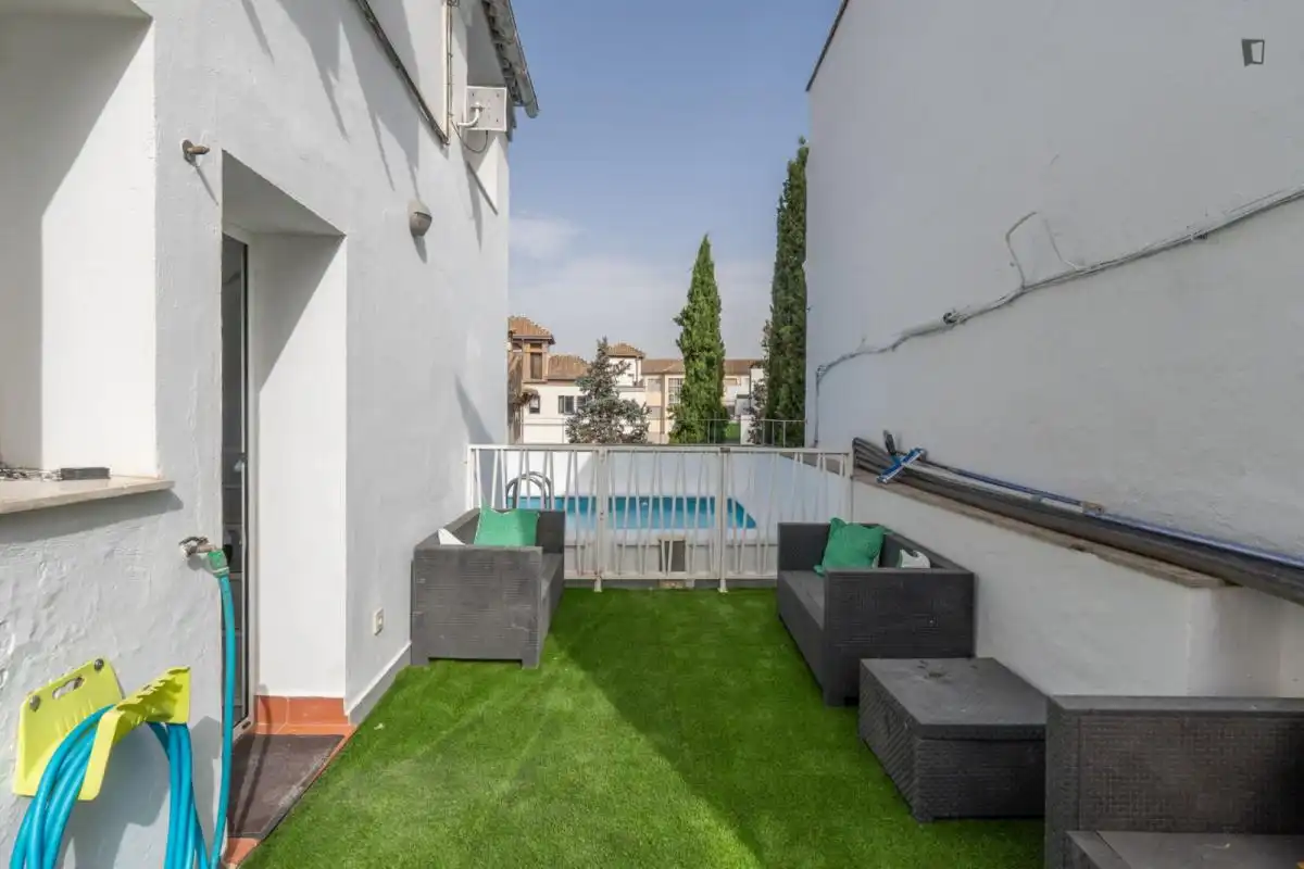 Terrassa de Casa o xalet per a compartir en Genil